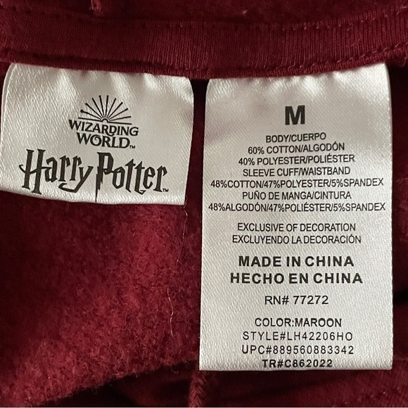 Wizarding World Harry Potter Hogwarts maroon hoodie medium - Picture 6 of 6